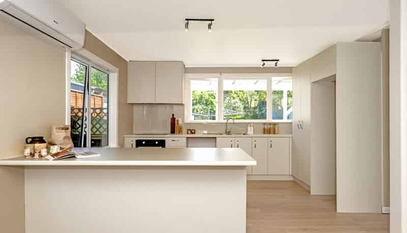 8 Massey Road, Mangapapa