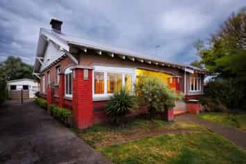 8 Annandale Avenue, Takaro