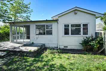 1008 Francis Hicks Avenue, Raureka