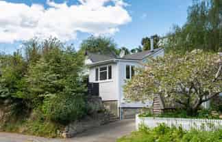 33 Coote Road, Bluff Hill