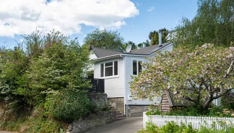33 Coote Road, Bluff Hill
