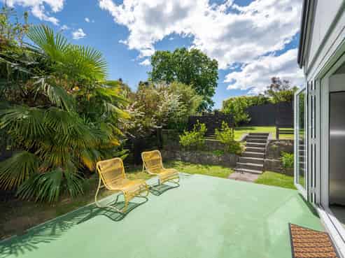 33 Coote Road, Bluff Hill