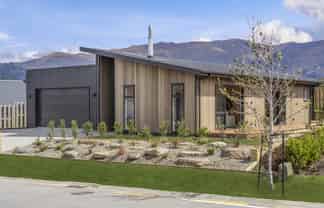 13 Armidale Crescent, Wanaka