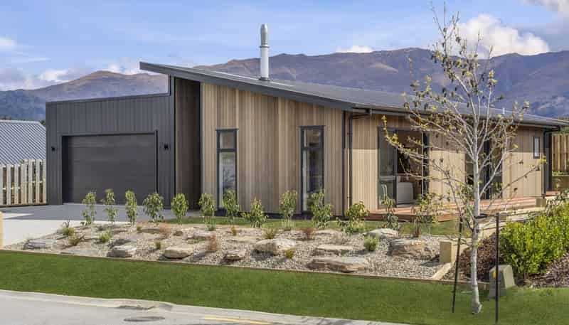 13 Armidale Crescent, Wanaka