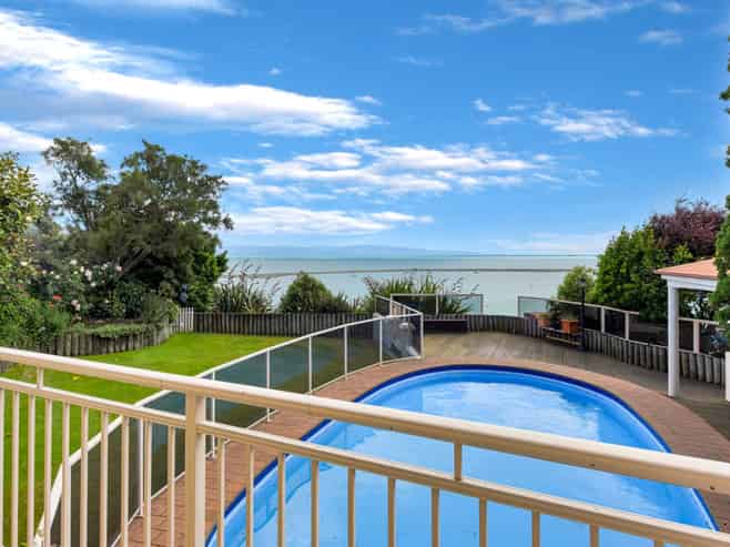 70 Queens Road, Stepneyville