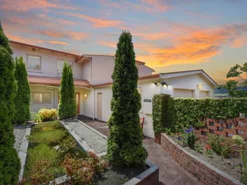 70 Queens Road, Stepneyville