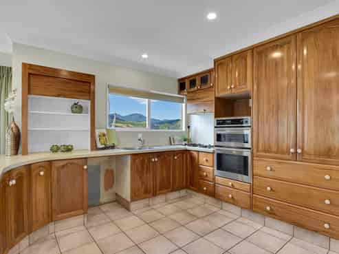 70 Queens Road, Stepneyville