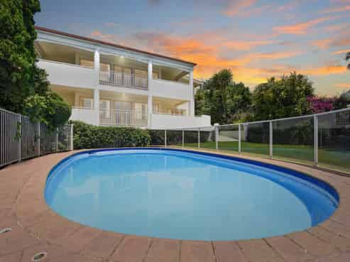 70 Queens Road, Stepneyville