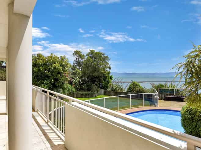 70 Queens Road, Stepneyville