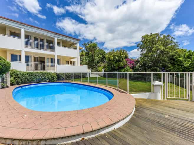 70 Queens Road, Stepneyville
