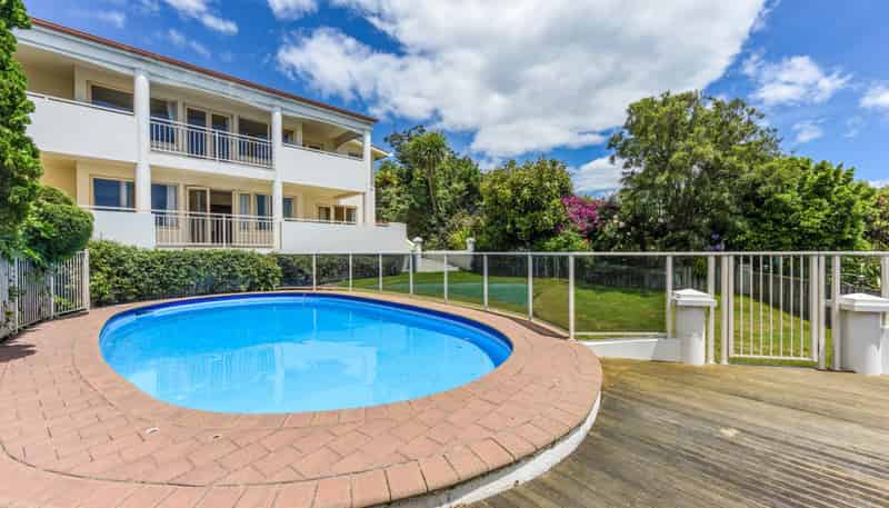 70 Queens Road, Stepneyville