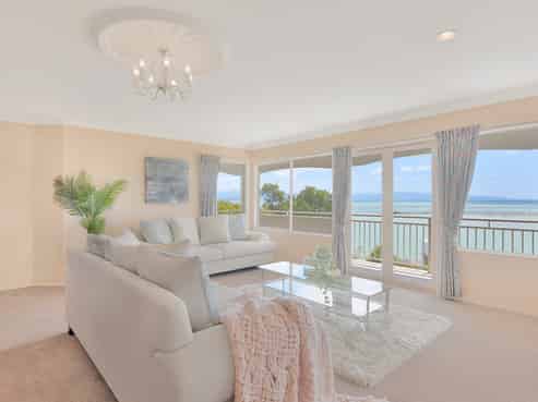 70 Queens Road, Stepneyville