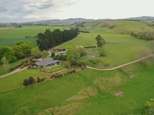 1201 Pareora River Road, Maungati