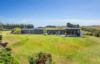 37 Pekama Drive, Cable Bay