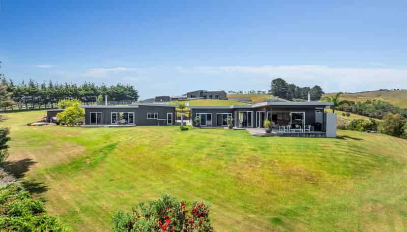 37 Pekama Drive, Cable Bay