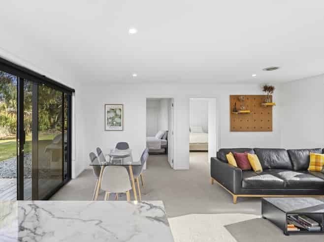 2 Cleland Close, Wanaka