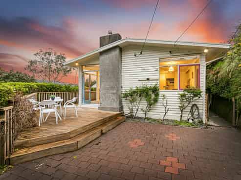 13 Orleans Street, Ngaio