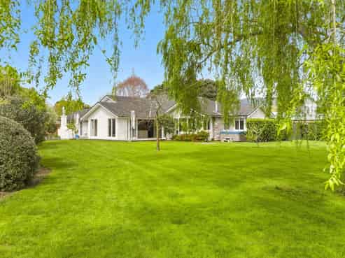 4 Bressay Way, Waikanae