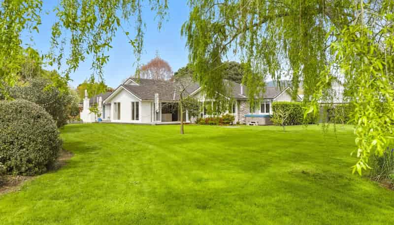4 Bressay Way, Waikanae