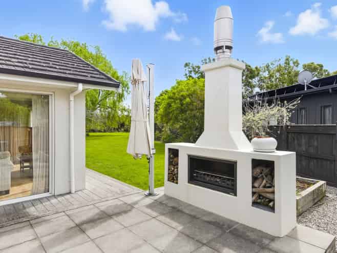 4 Bressay Way, Waikanae