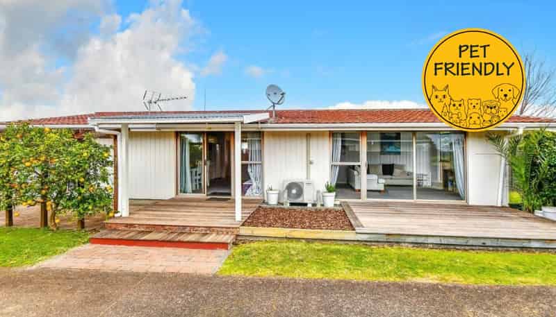 8 Booker Place, Weymouth