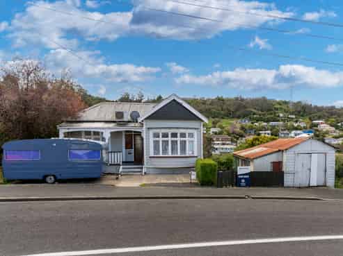 490 South Road, Calton Hill