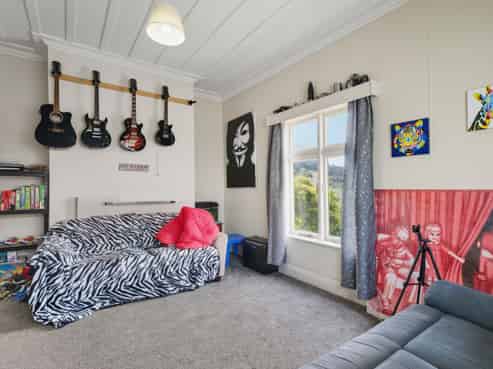 490 South Road, Calton Hill