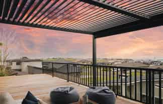 12 Flaxfield Lane, Beachlands