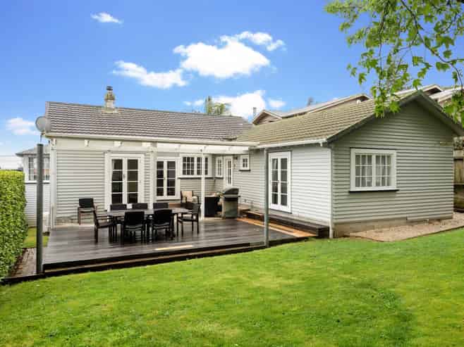 11 Grande Avenue, Mount Albert
