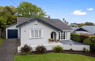 11 Grande Avenue, Mount Albert