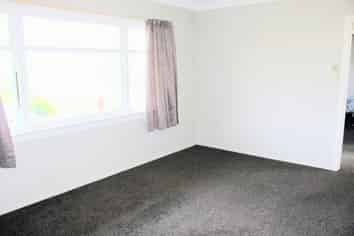 3 Waldron Crescent, Green Island