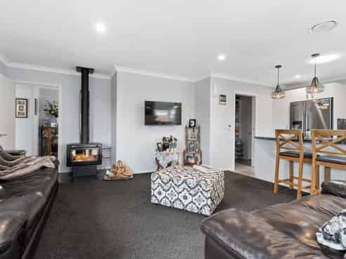 10 Austin Reid Avenue, Carterton