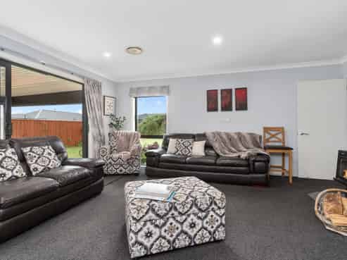 10 Austin Reid Avenue, Carterton