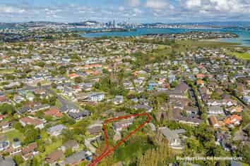 207 Lake Road, Belmont