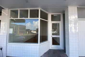 High profile Eden Terrace retail