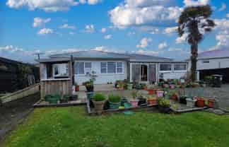 103 Hurndall Street, Maungaturoto