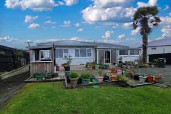 103 Hurndall Street, Maungaturoto