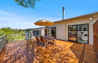 86 Beach Road, Mellons Bay