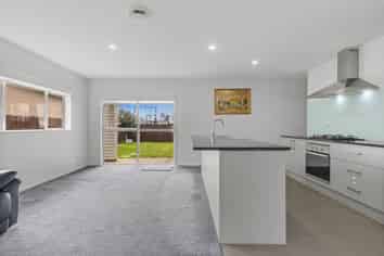 52 Popokatea Drive, Takanini