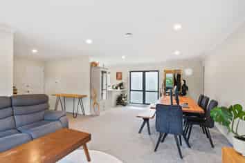 24A Fruitvale Road, New Lynn