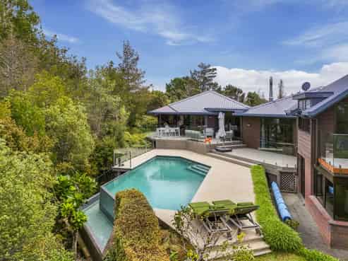 6 Te Kawau Pass, Greenhithe