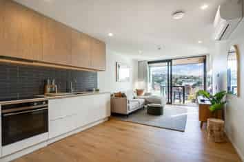 202/32 Anzac Road, Browns Bay