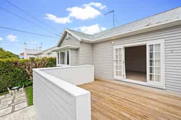 20 Riddell Road, Glendowie