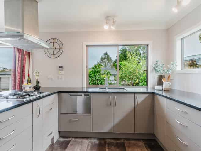 2B Walsh Street, Forest Lake