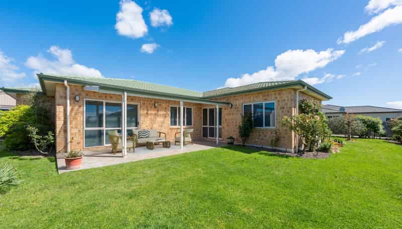 34 Lowry Place, Frimley