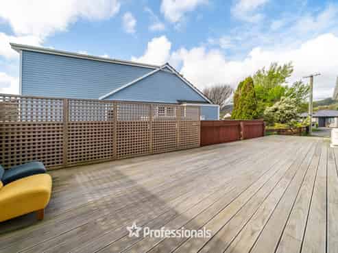 7 Pearce Crescent, Taita