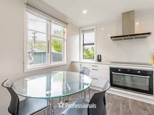 7 Pearce Crescent, Taita