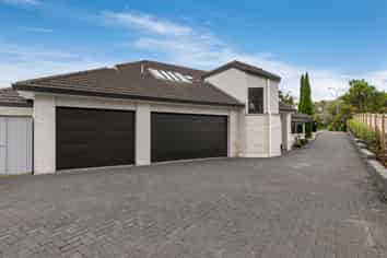 19 Santa Cruz Drive, Shamrock Park