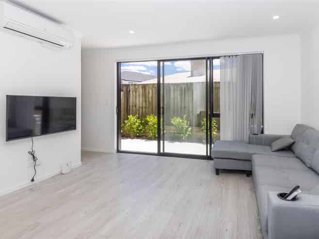  3/18 May Street, Hamilton East
