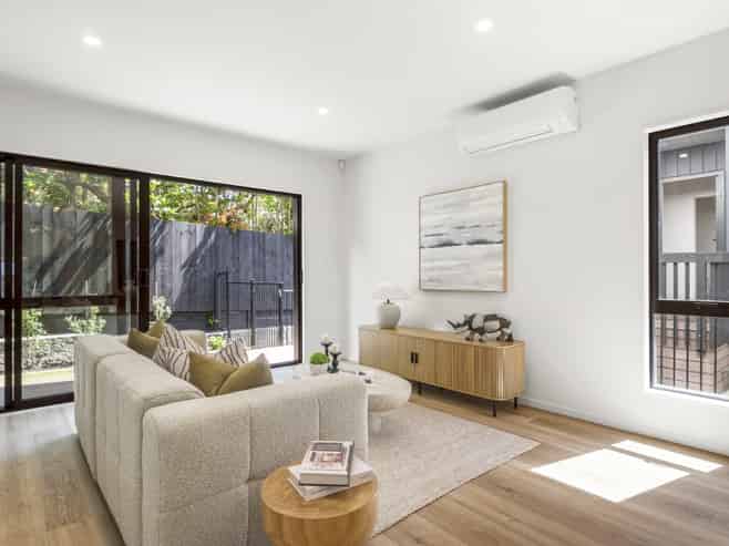 16-18 Handley Avenue, Narrow Neck